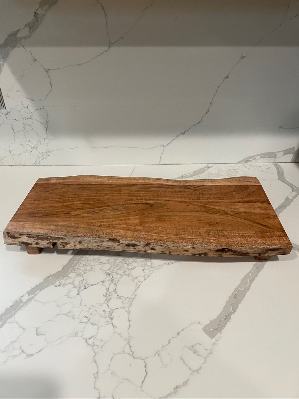 Live Edge Wooden Serving Board - Natural Brown - Picture 3 of 8